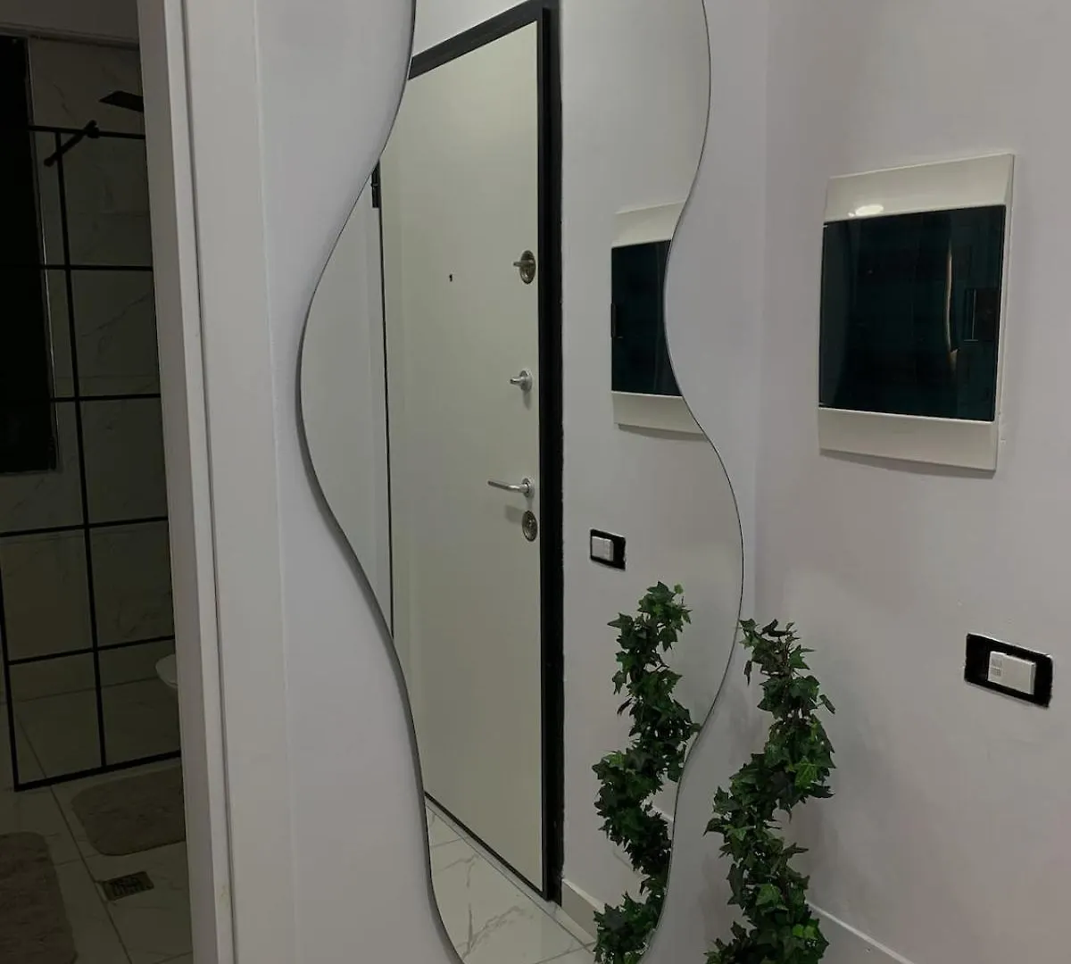度假居 Vila Leon Private 地拉那